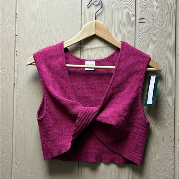 Wild Fable Top - Picture 2 of 9